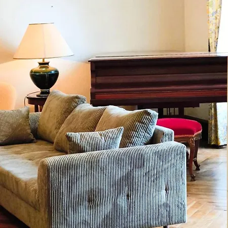 Hébergement de vacances Demeure 13 Personnes Au Centre De *