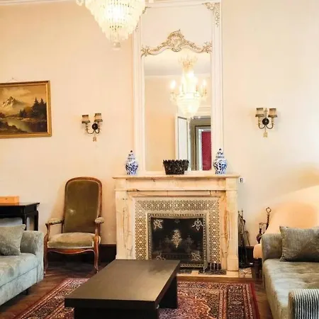 Hébergement de vacances Demeure 13 Personnes Au Centre De Ruffec (Charente)