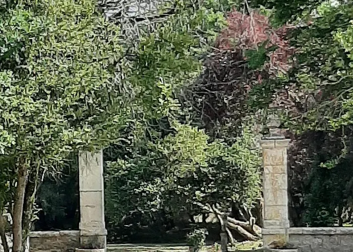 Vakantiehuis Demeure 13 Personnes Au Centre De Ruffec (Charente)